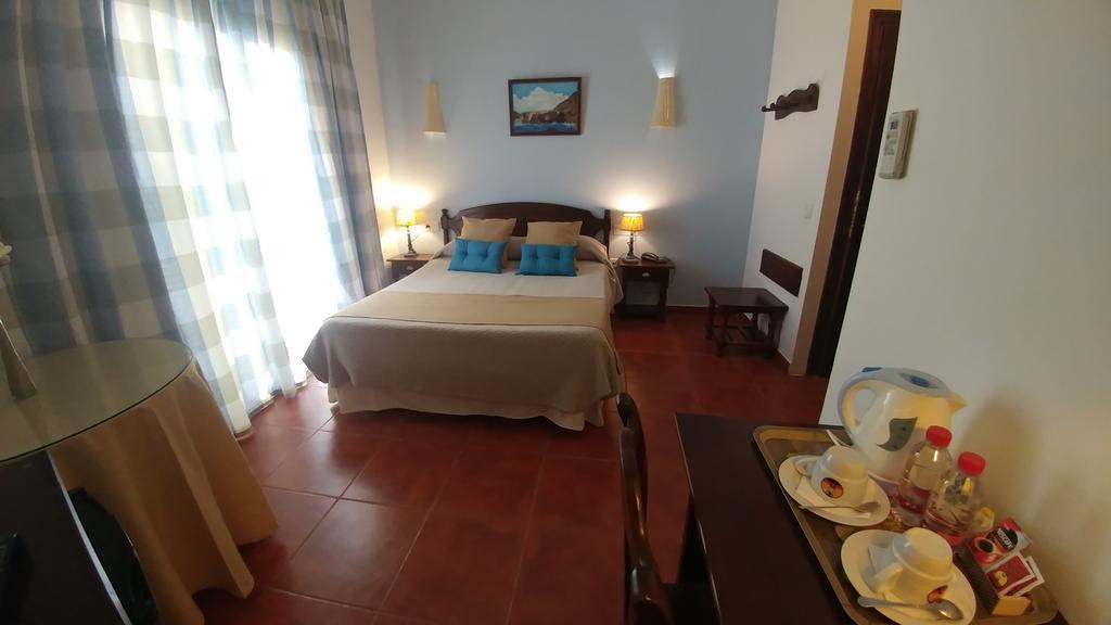 Hotel Las Calas Agua Amarga  Kültér fotó